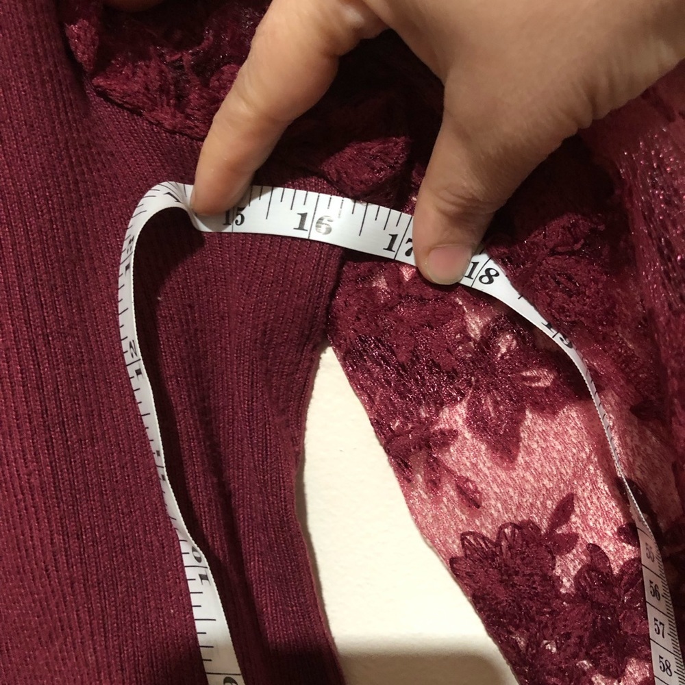 Peach crewneck Ribbed sweater burgundy size large Puffy Floral Sheer Lace sleeve - Picture 8 of 9